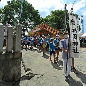 子ども神輿巡幸