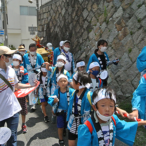 子ども神輿巡幸