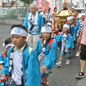 子ども神輿巡幸